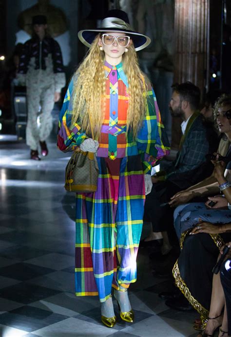 gucci cruise 2020 prezzi|Watch the Gucci cruise 2020 show live from Rome here.